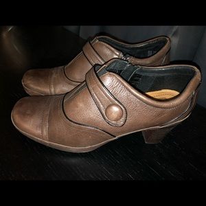 Clark’s Brown Leather Slip On’s